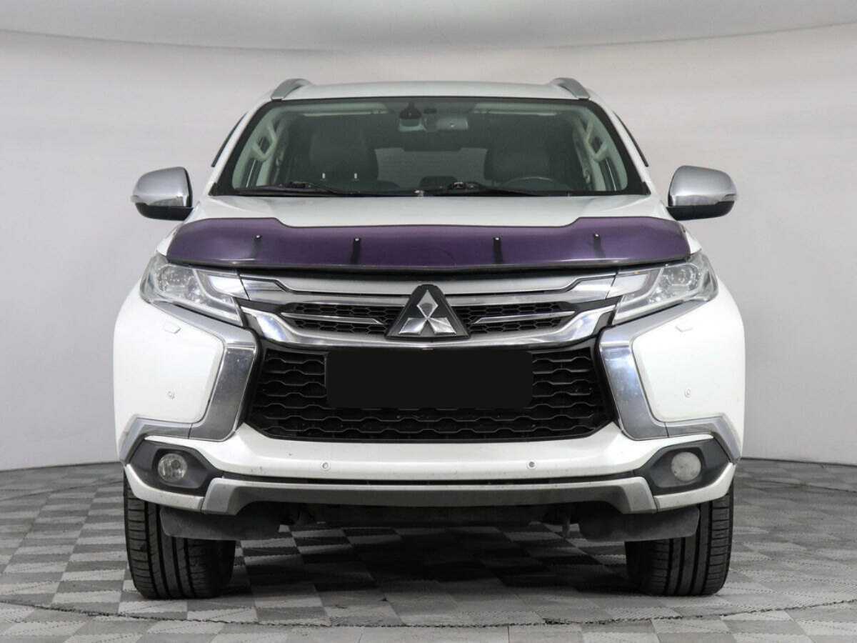 Mitsubishi Pajero Sport 2018 года с пробегом. Фото: #1