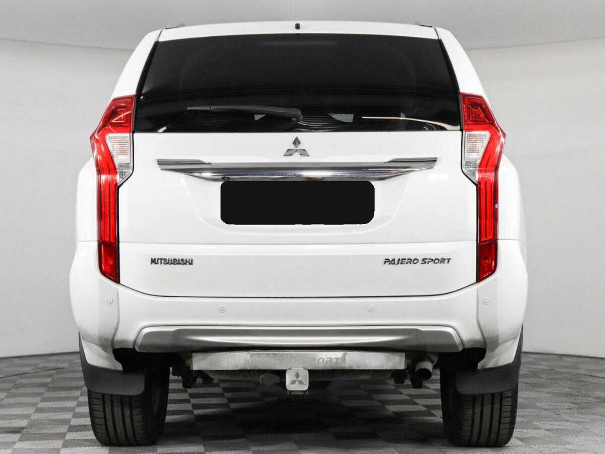 Mitsubishi Pajero Sport 2018 года с пробегом. Фото: #5