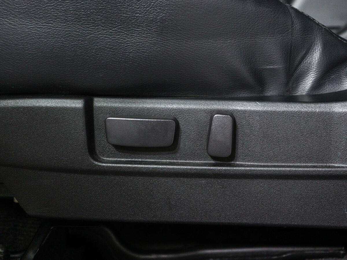 Mitsubishi Pajero Sport 2012 года с пробегом. Фото: #12