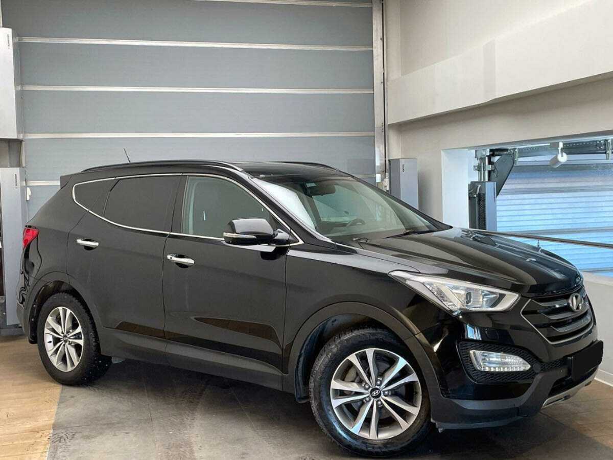 Hyundai Santa Fe 2015 года с пробегом. Фото: #2