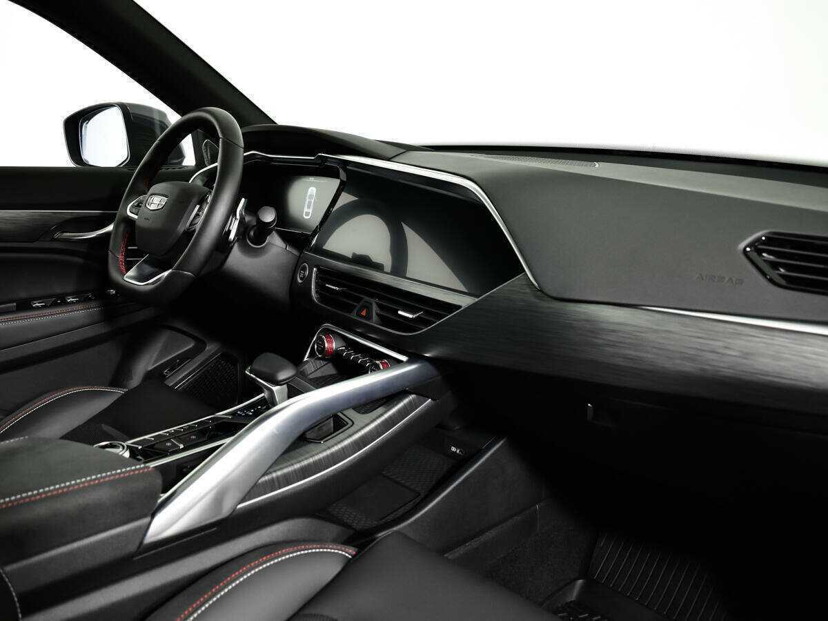 Geely Tugella 2023 года с пробегом. Фото: #6