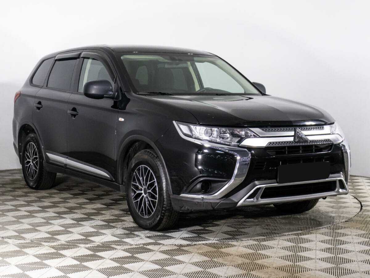 Mitsubishi Outlander 2021 года с пробегом. Фото: #2