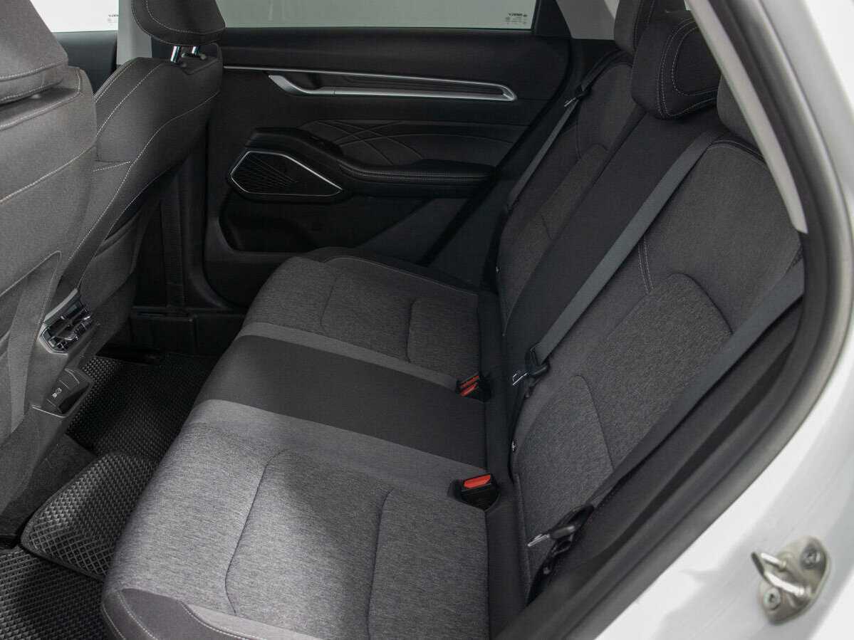 Geely Emgrand 2023 года с пробегом. Фото: #10