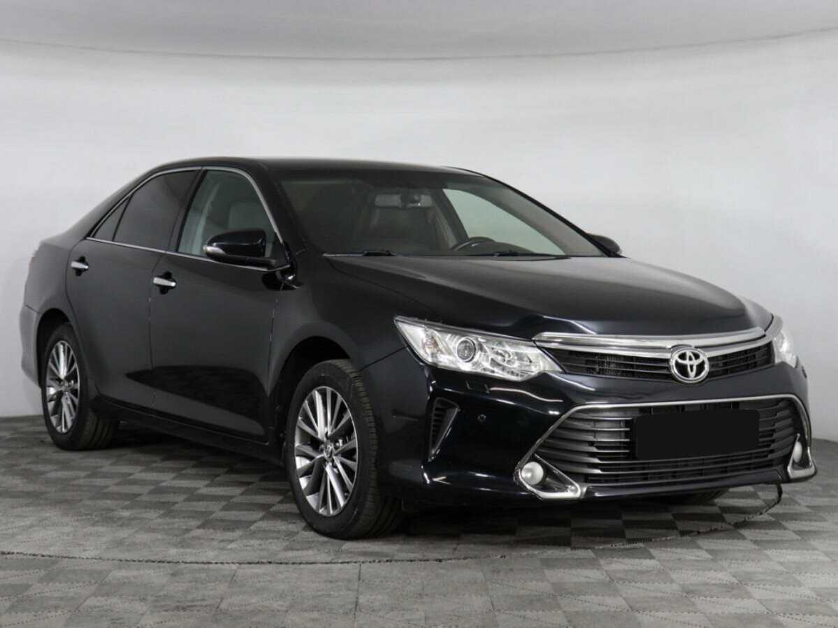 Toyota Camry 2017 года с пробегом. Фото: #2