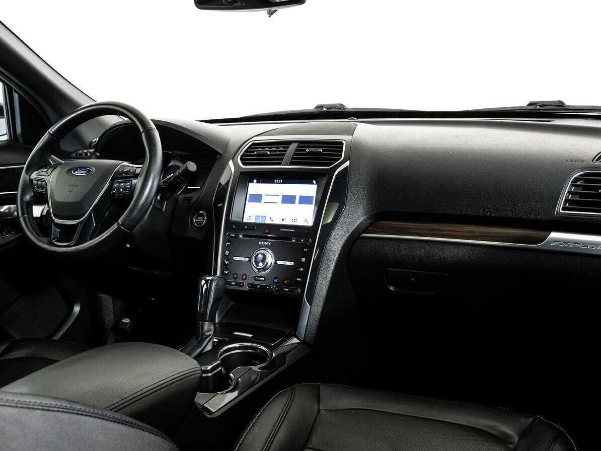 Ford Explorer 2017 года с пробегом. Фото: #6