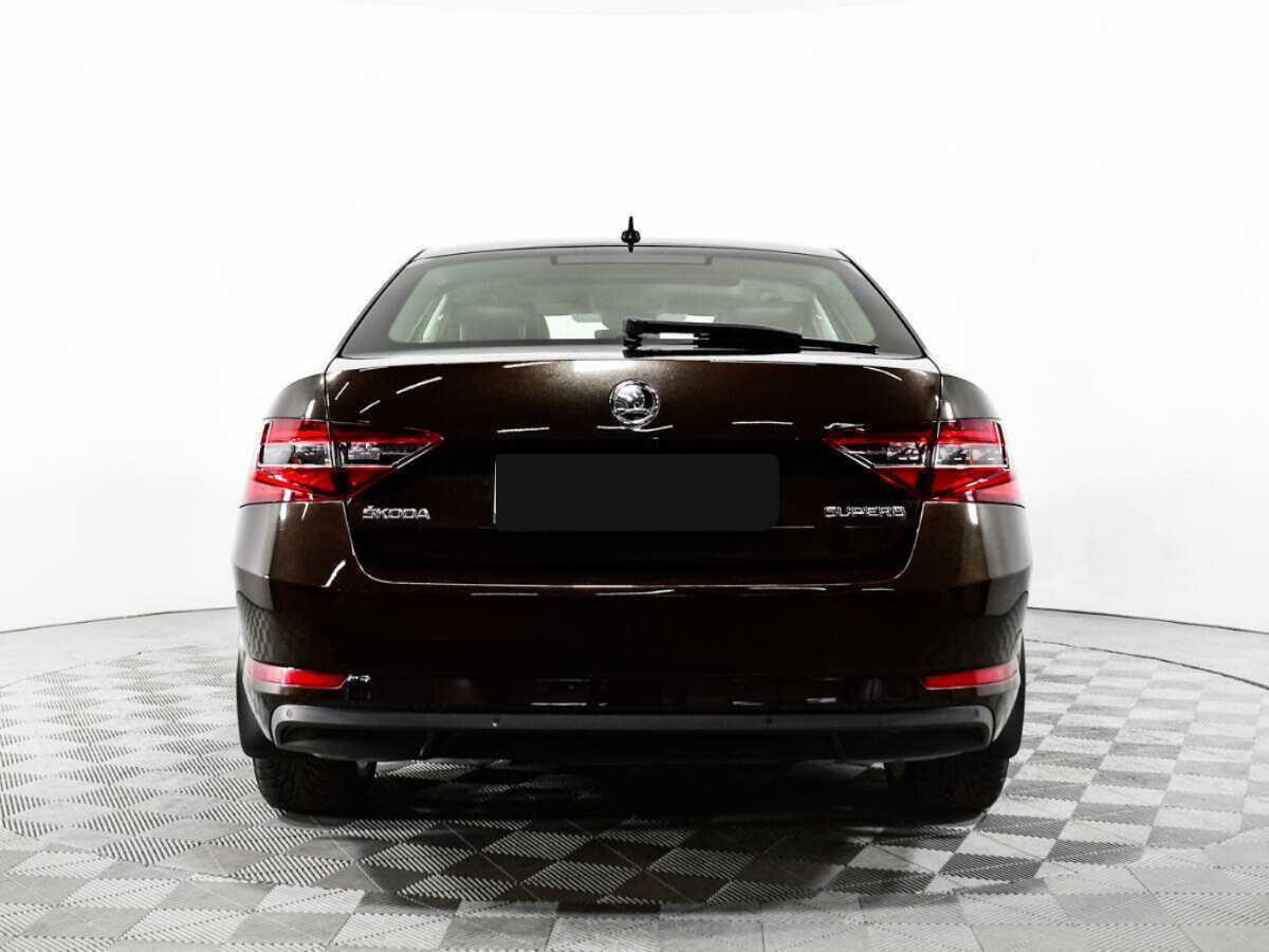 Skoda Superb 2016 года с пробегом. Фото: #5