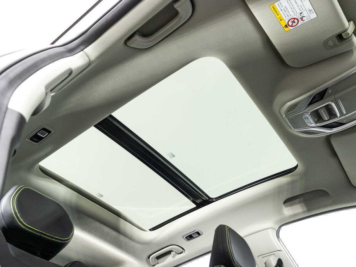 Geely Coolray 2023 года с пробегом. Фото: #20