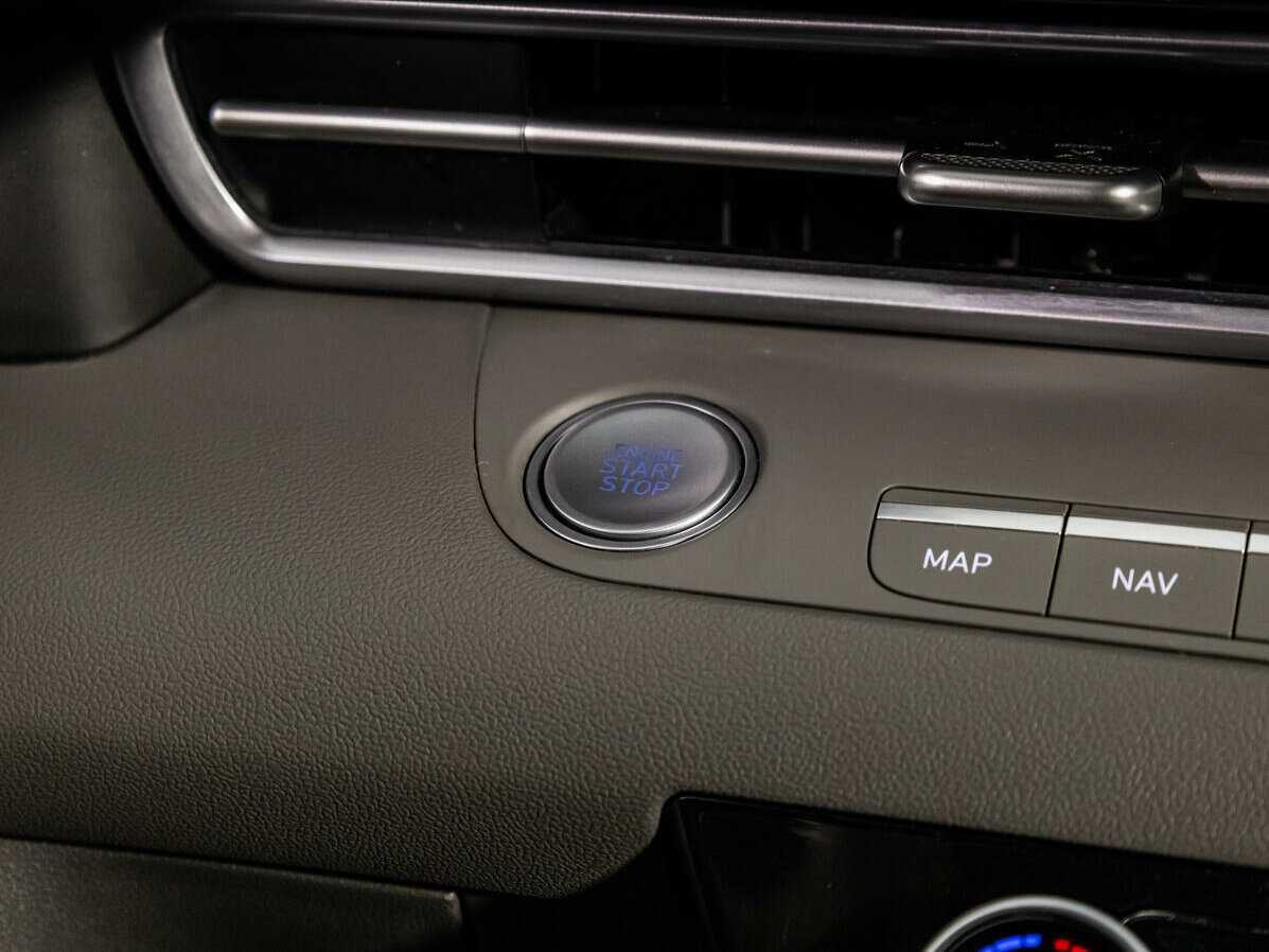 Hyundai Elantra 2021 года с пробегом. Фото: #14