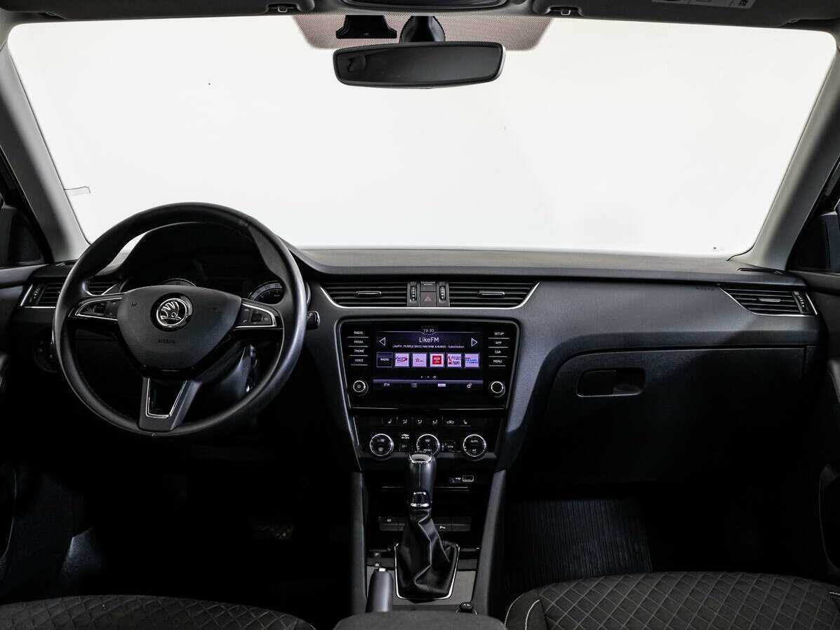 Skoda Octavia 2018 года с пробегом. Фото: #9