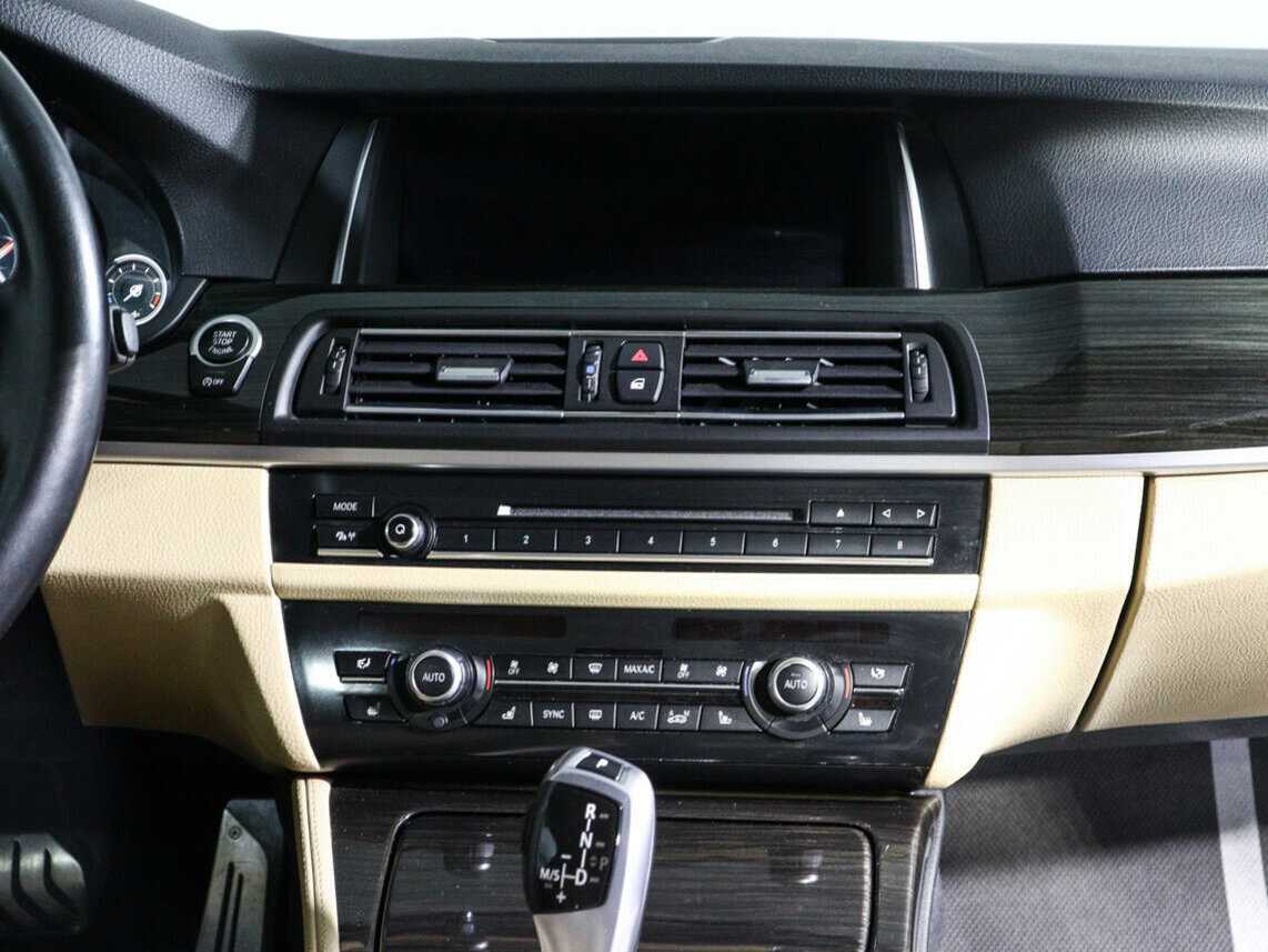 BMW 5 серии 2016 года с пробегом. Фото: #12