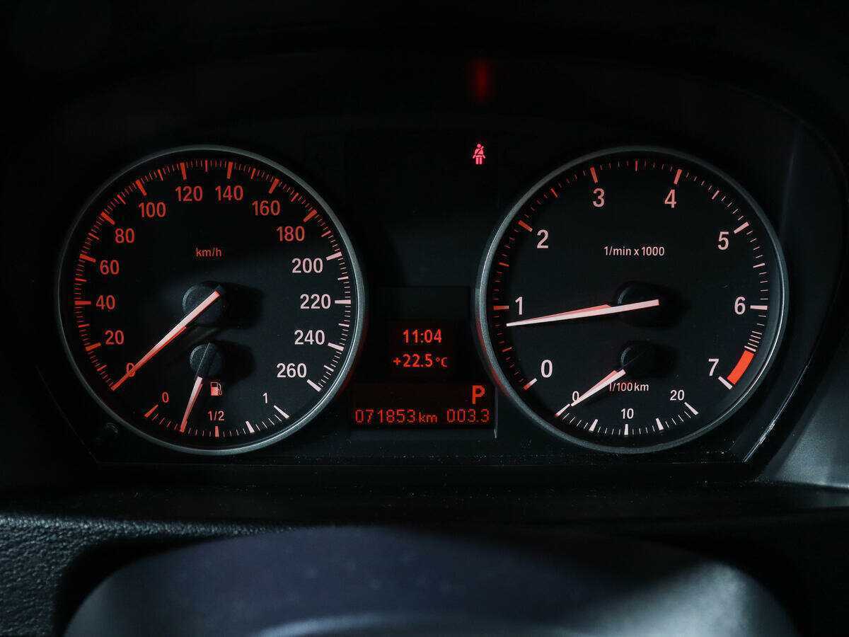 BMW X1 2012 года с пробегом. Фото: #9