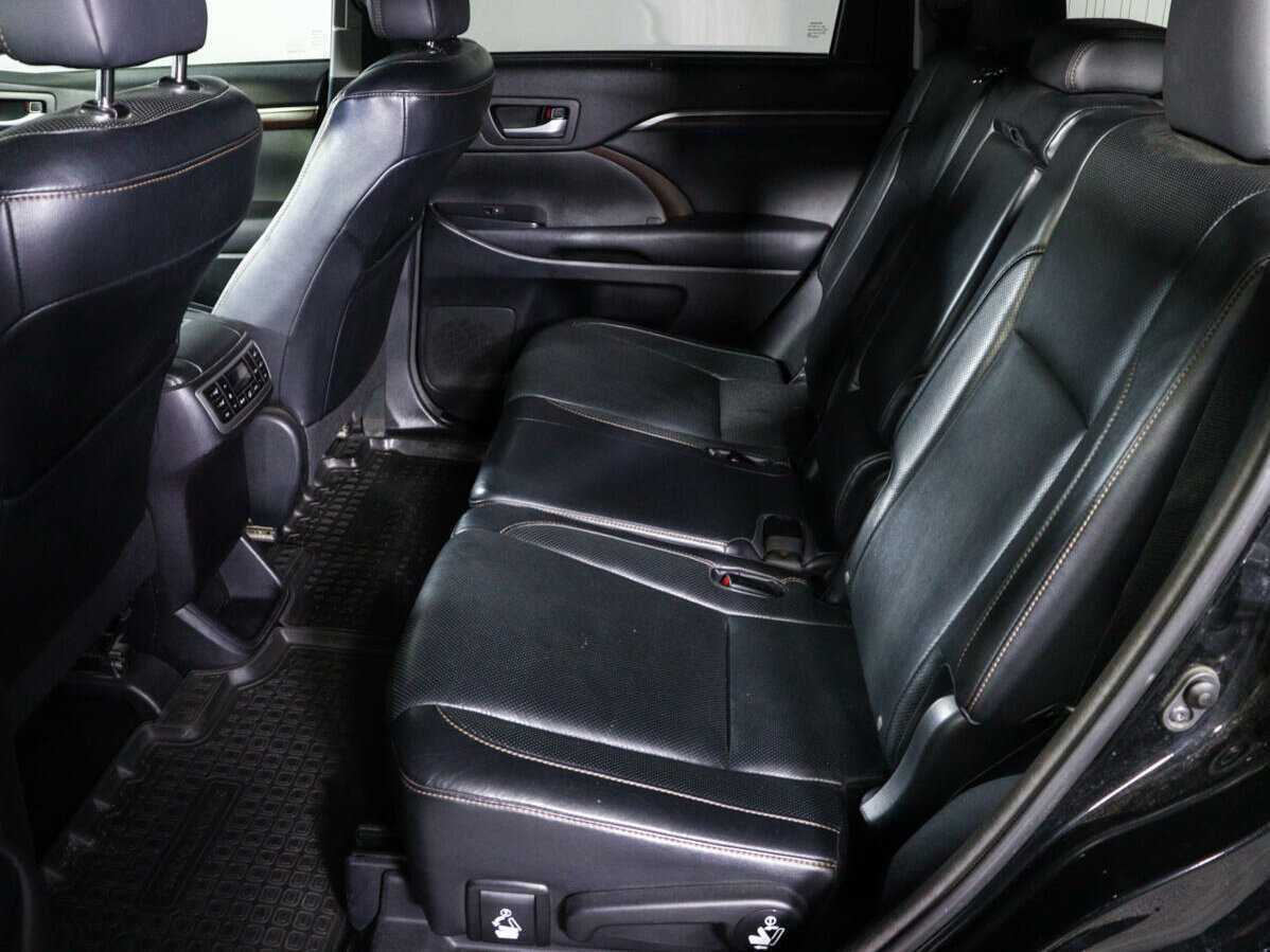 Toyota Highlander 2014 года с пробегом. Фото: #9