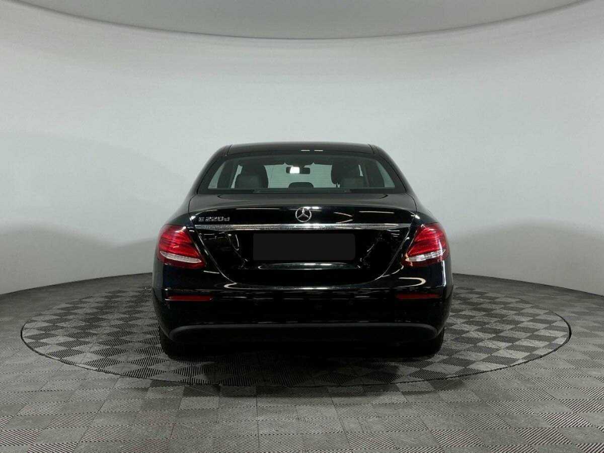 Mercedes-Benz E-Класс 2016 года с пробегом. Фото: #4