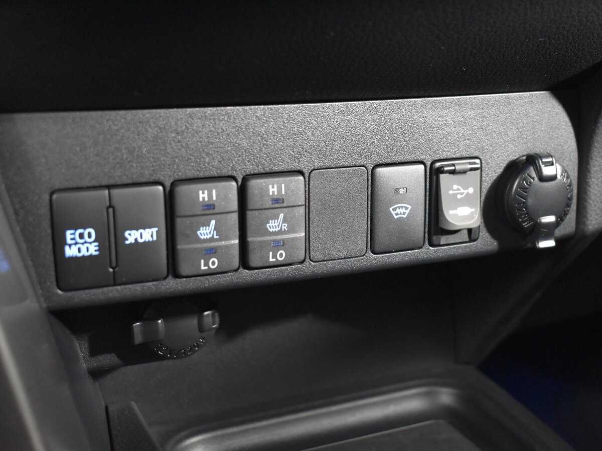 Toyota RAV4 2018 года с пробегом. Фото: #16