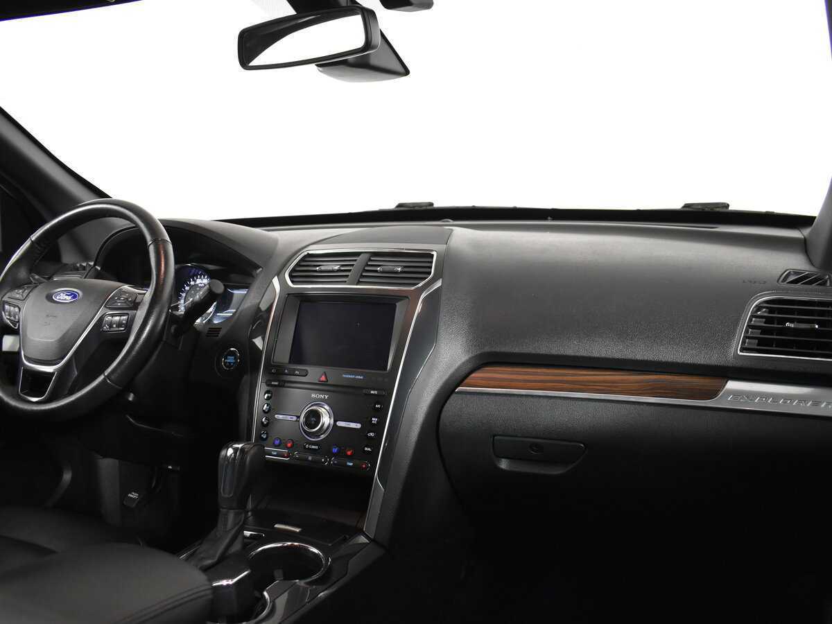 Ford Explorer 2018 года с пробегом. Фото: #16