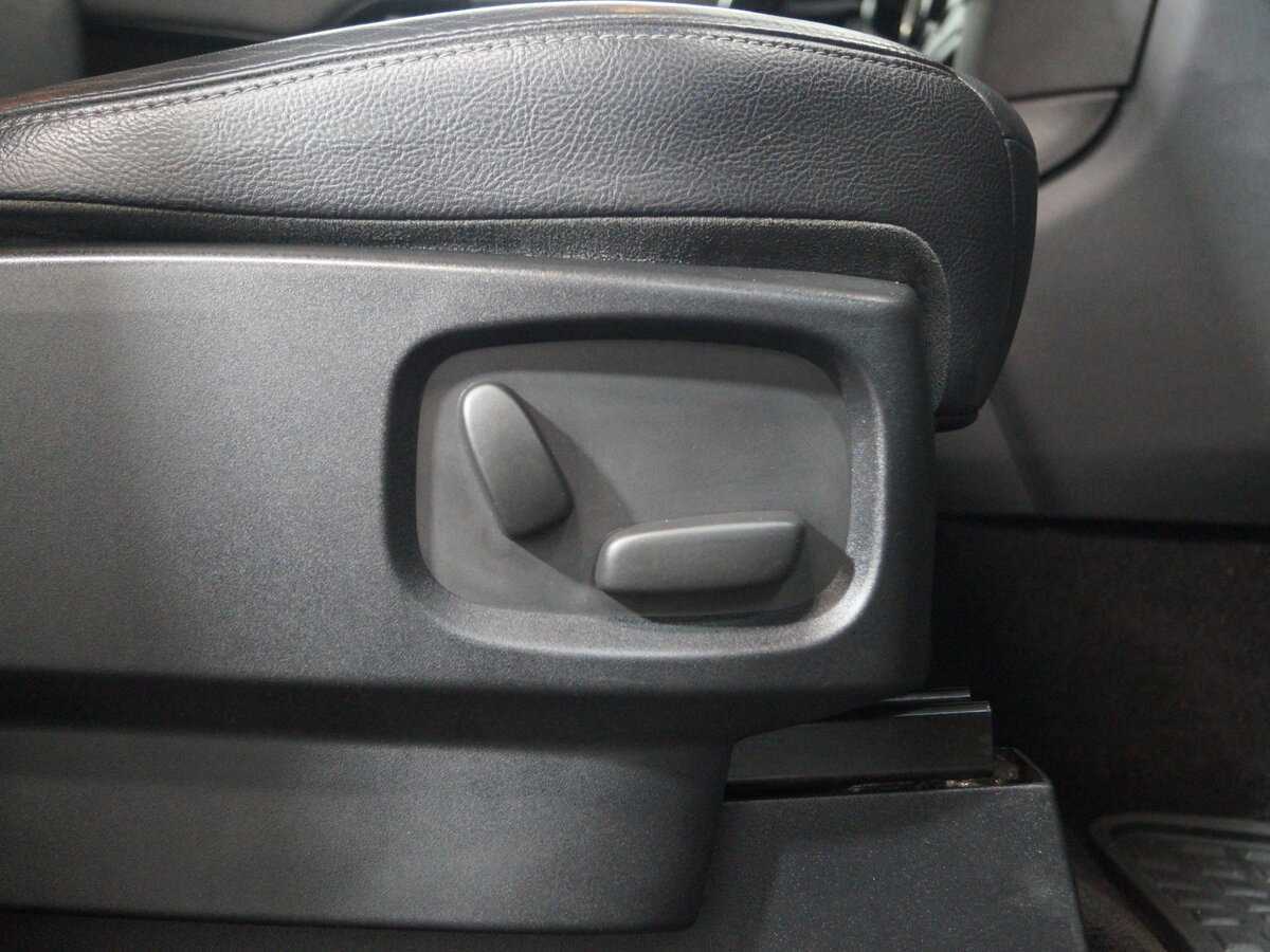 Land Rover Discovery 2015 года с пробегом. Фото: #19