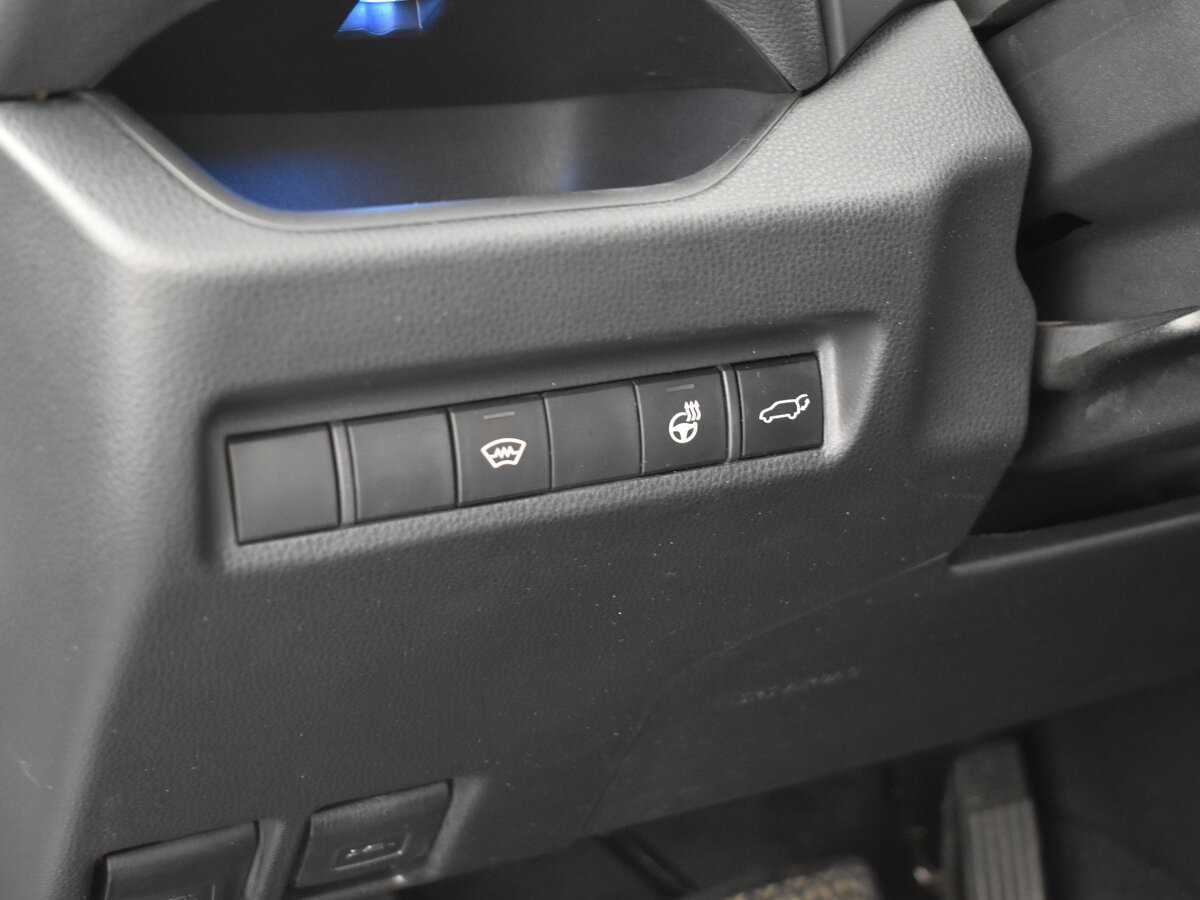 Toyota RAV4 2021 года с пробегом. Фото: #14