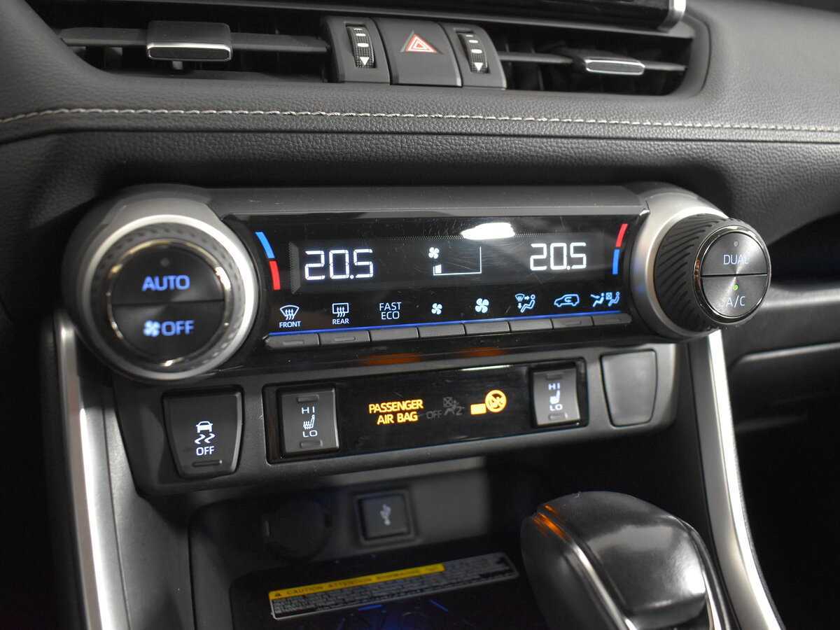 Toyota RAV4 2021 года с пробегом. Фото: #21