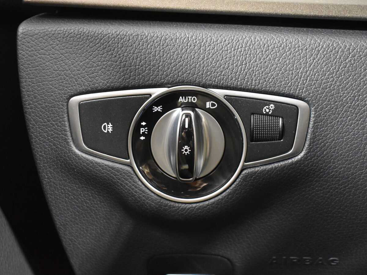 Mercedes-Benz E-Класс 2016 года с пробегом. Фото: #9