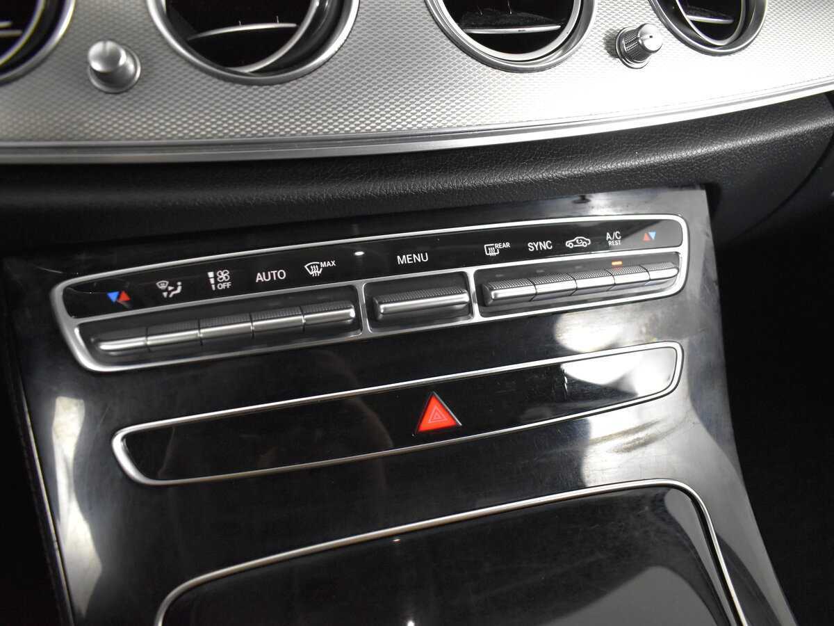 Mercedes-Benz E-Класс 2018 года с пробегом. Фото: #14