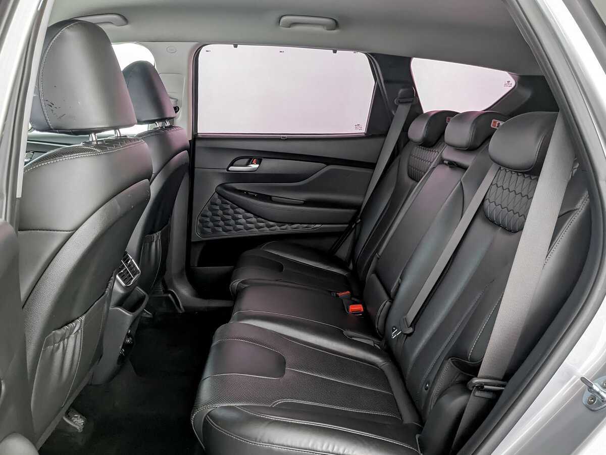 Hyundai Santa Fe 2018 года с пробегом. Фото: #9