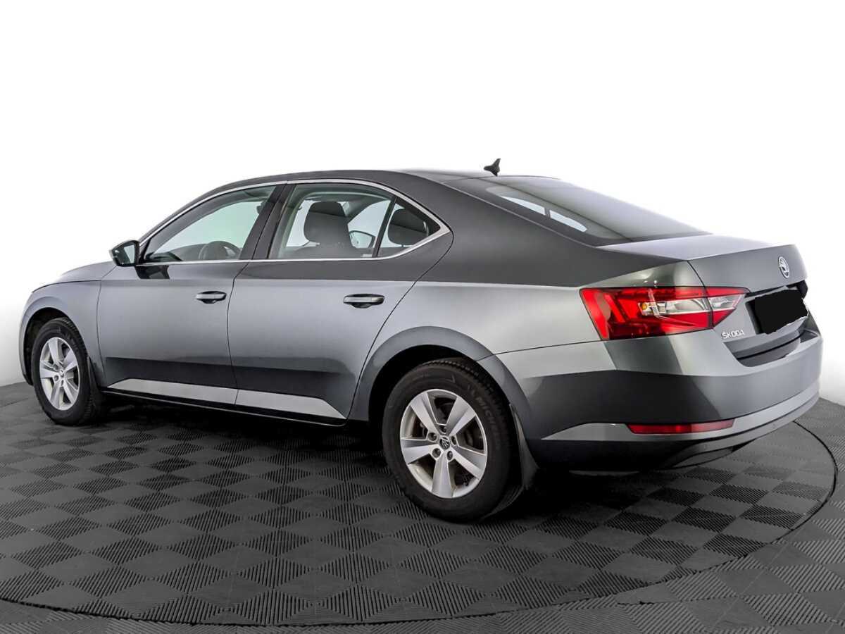 Skoda Superb 2018 года с пробегом. Фото: #6