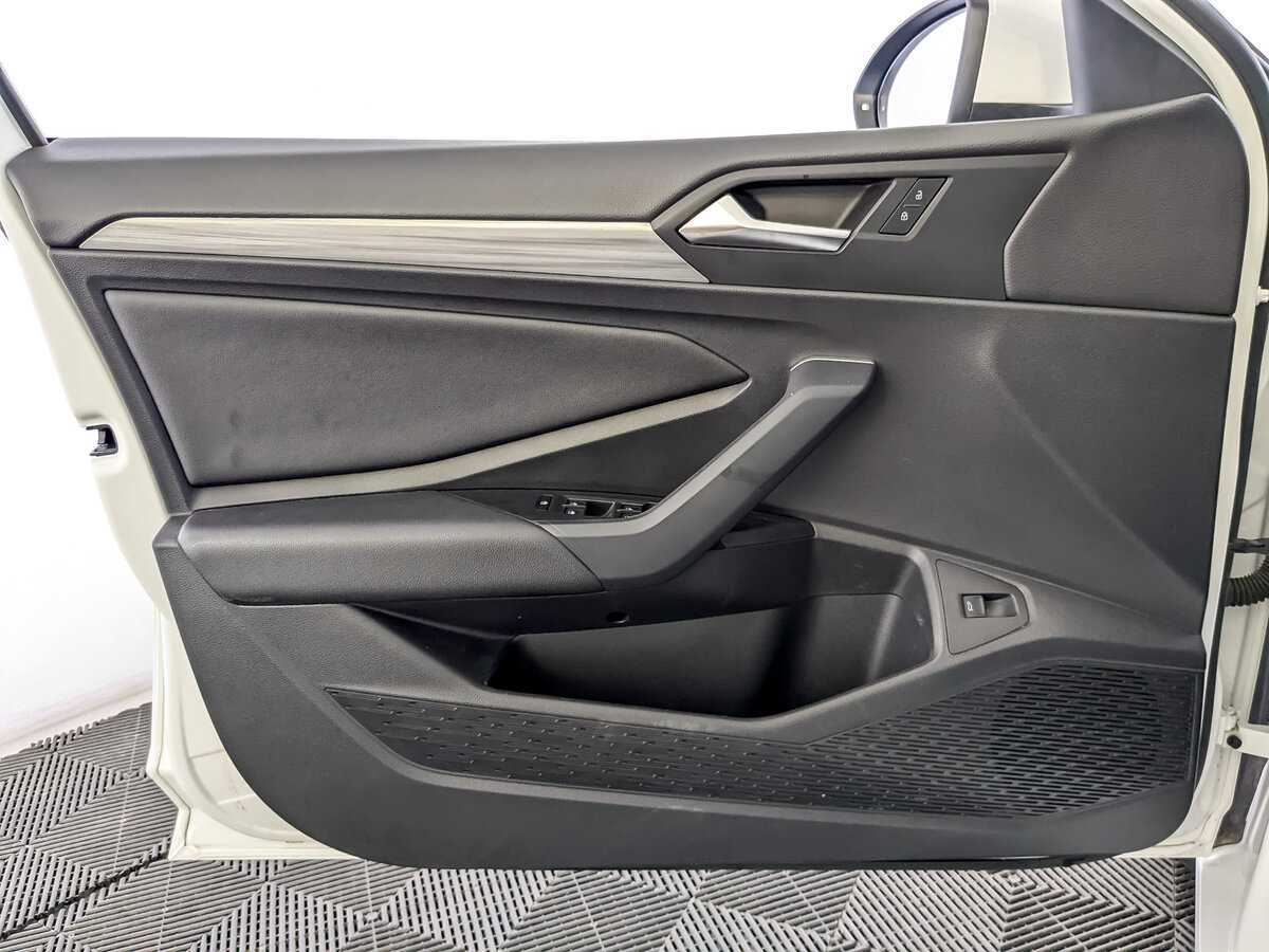 Volkswagen Jetta 2020 года с пробегом. Фото: #14