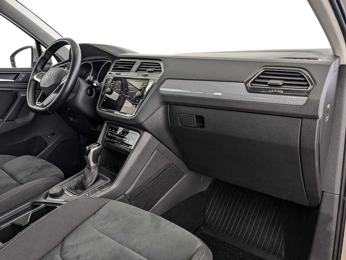 Volkswagen Tiguan 2021 года с пробегом. Фото: #8