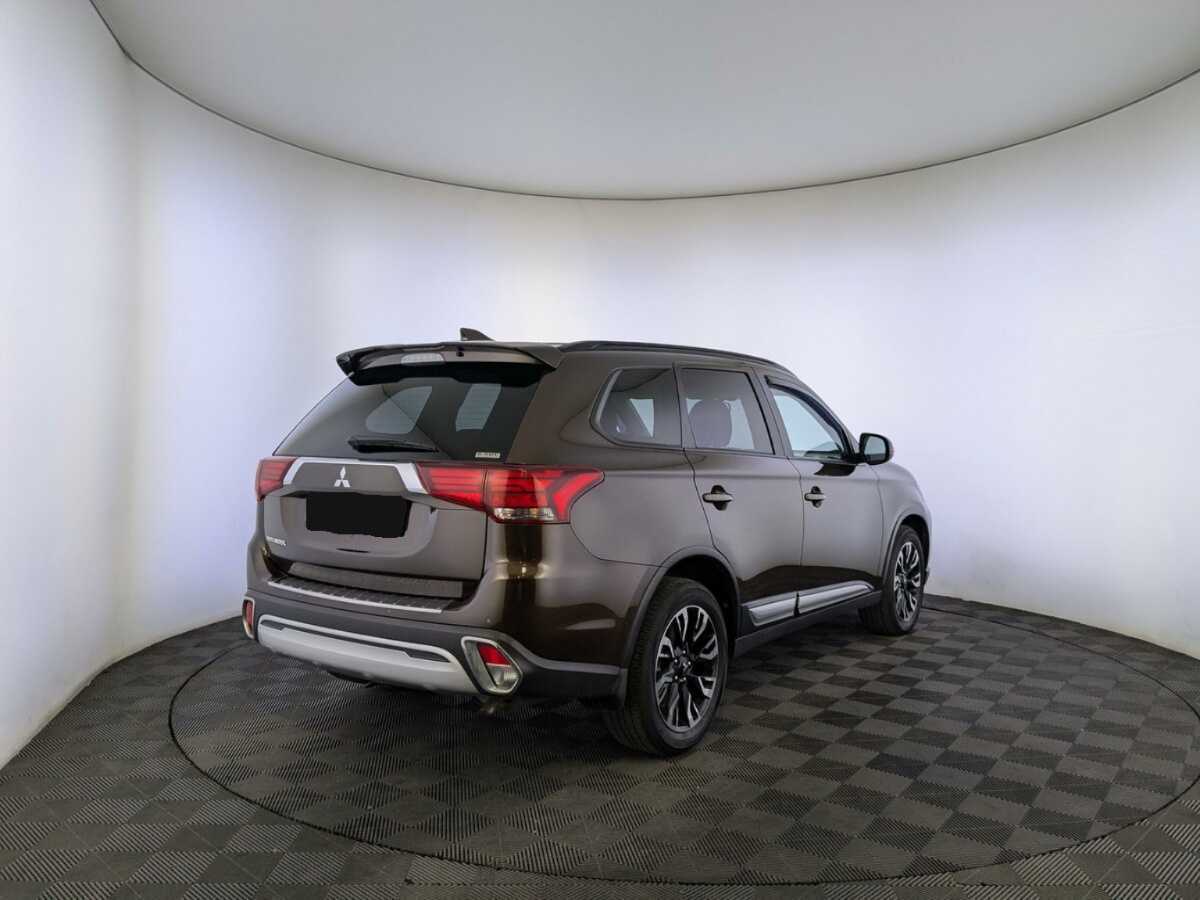Mitsubishi Outlander 2022 года с пробегом. Фото: #4
