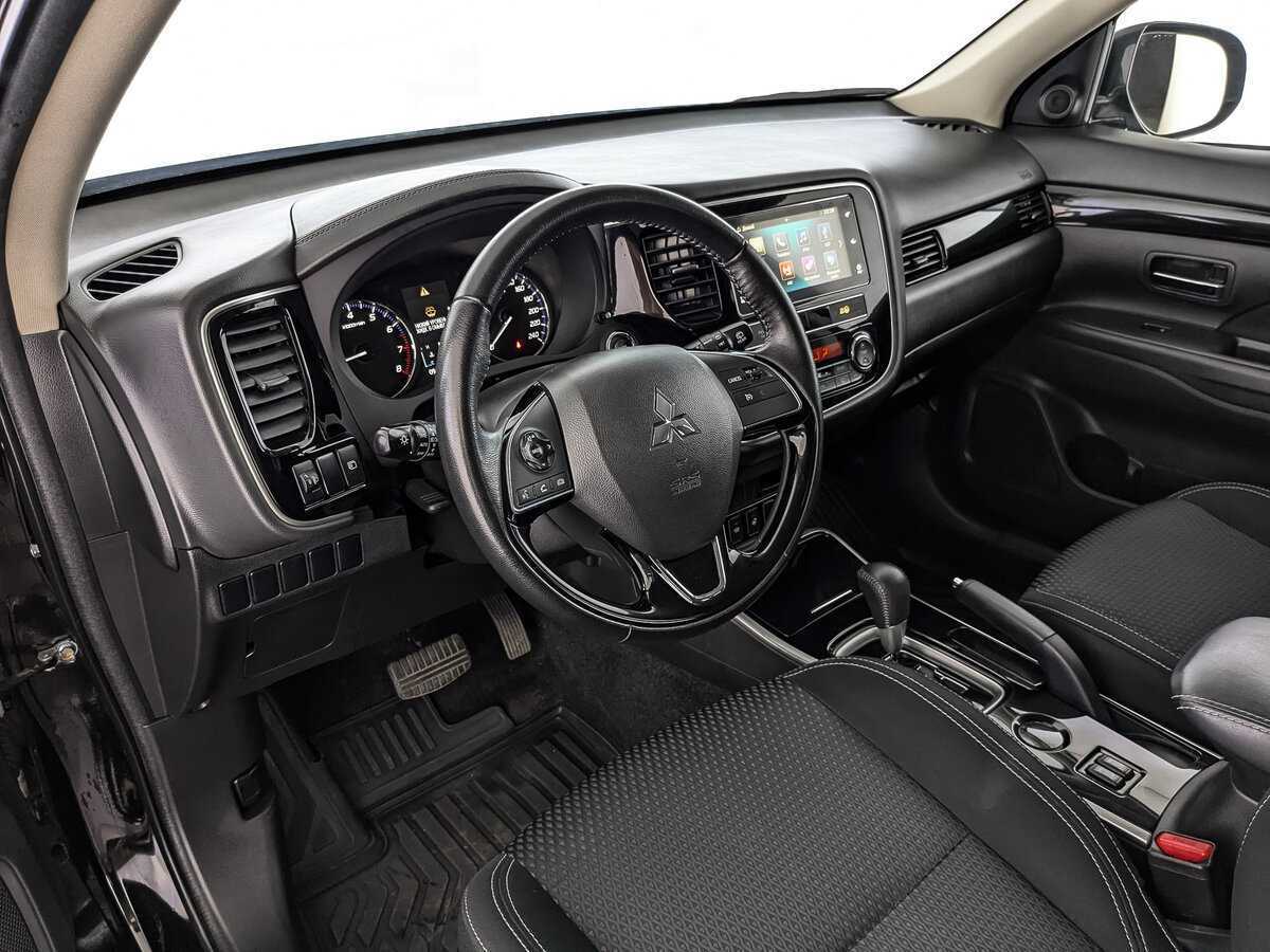 Mitsubishi Outlander 2019 года с пробегом. Фото: #10