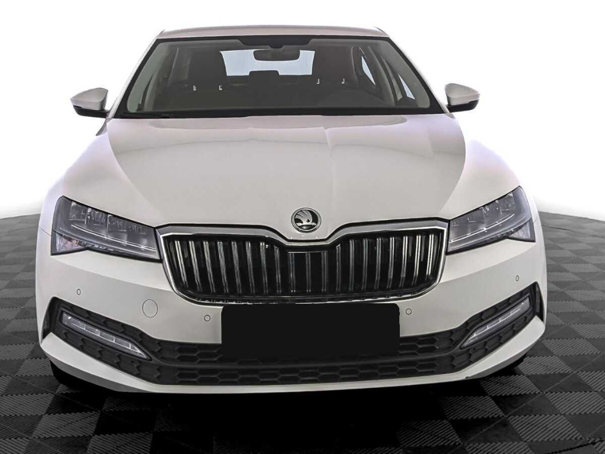 Skoda Superb 2021 года с пробегом. Фото: #1