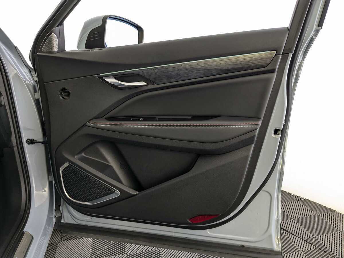 Geely Tugella 2022 года с пробегом. Фото: #20