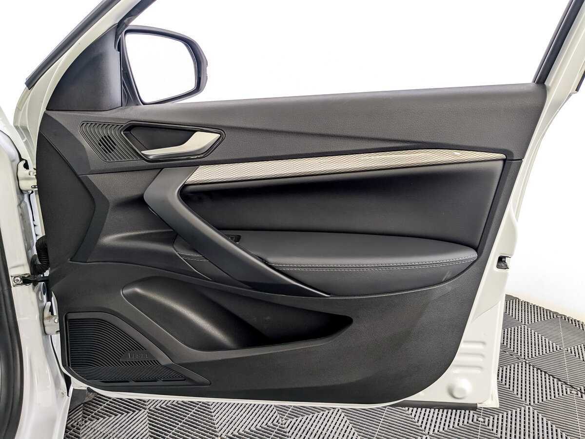 Lada (ВАЗ) Vesta 2023 года с пробегом. Фото: #18