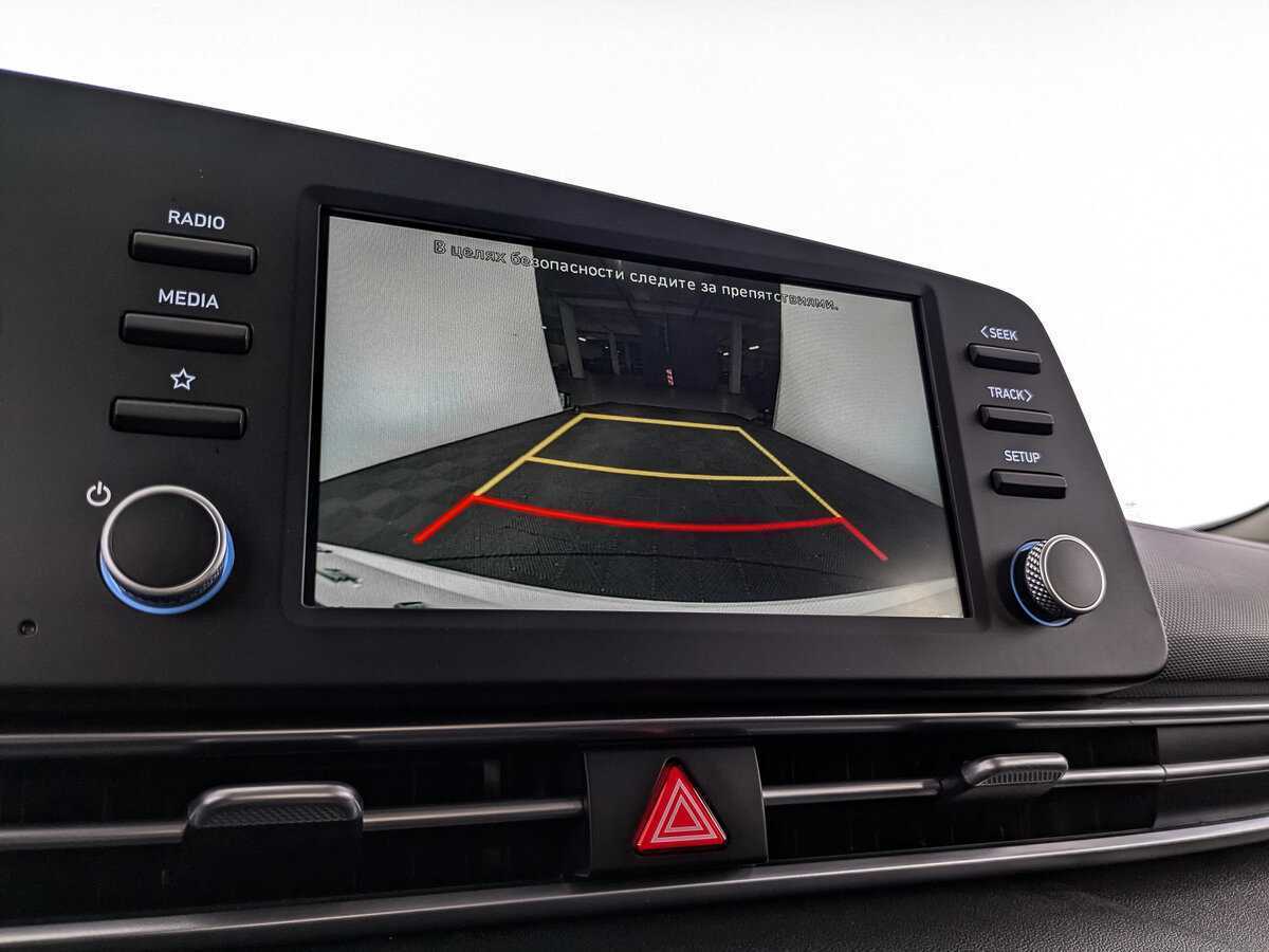 Hyundai Elantra 2021 года с пробегом. Фото: #21