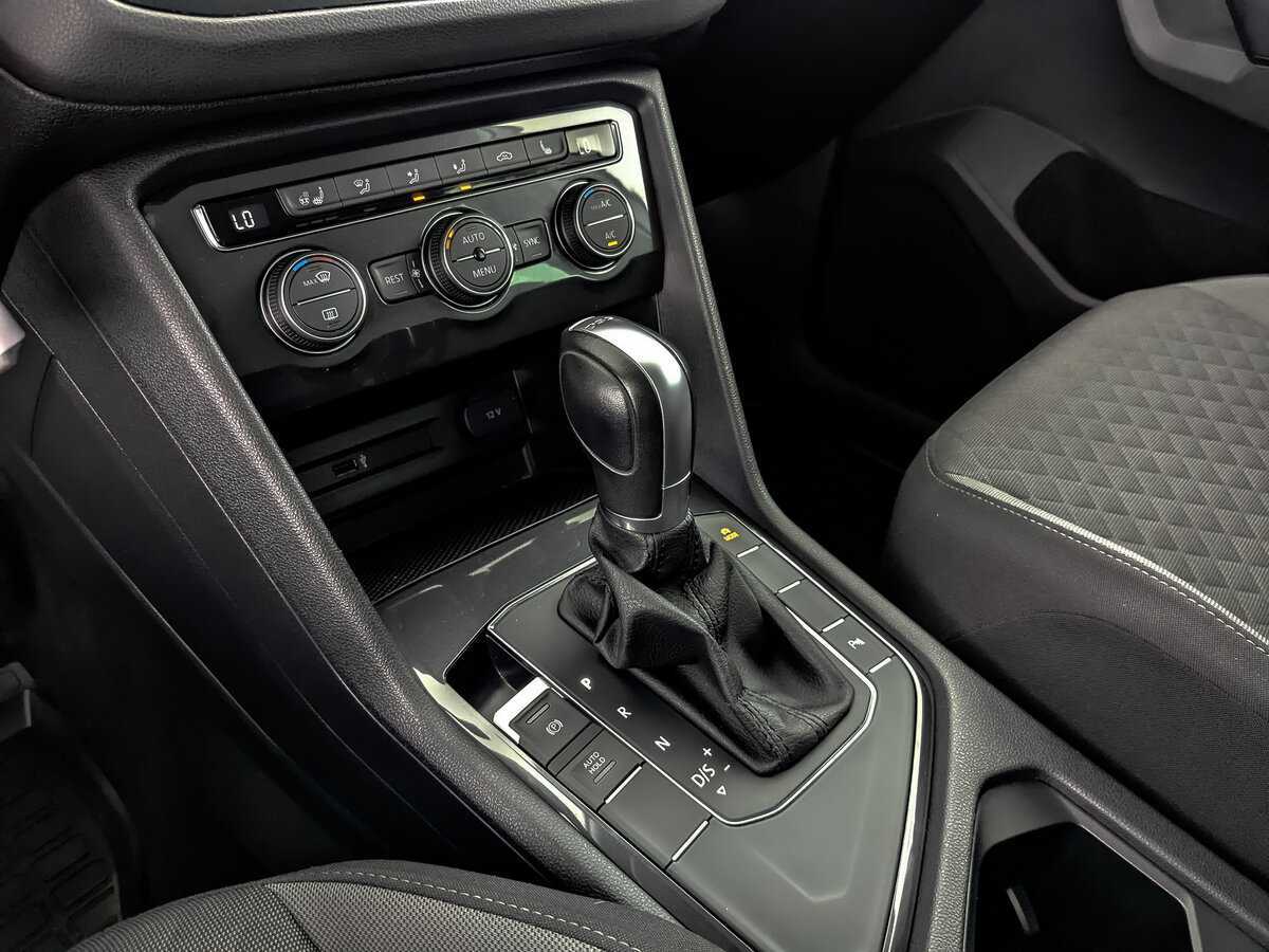 Volkswagen Tiguan 2018 года с пробегом. Фото: #16