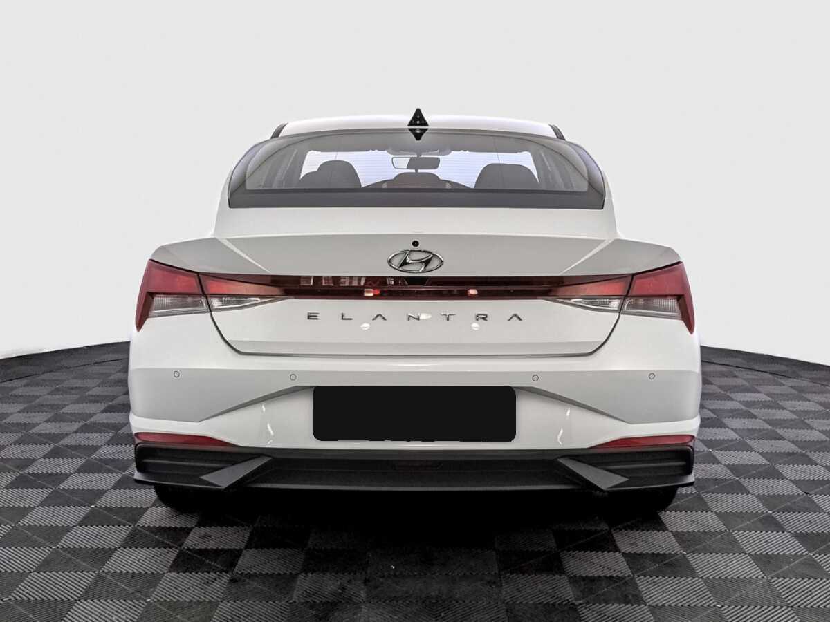 Hyundai Elantra 2022 года с пробегом. Фото: #5