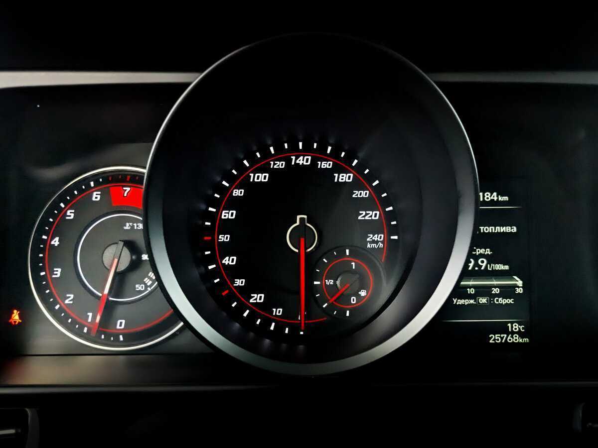 Hyundai Elantra 2021 года с пробегом. Фото: #10