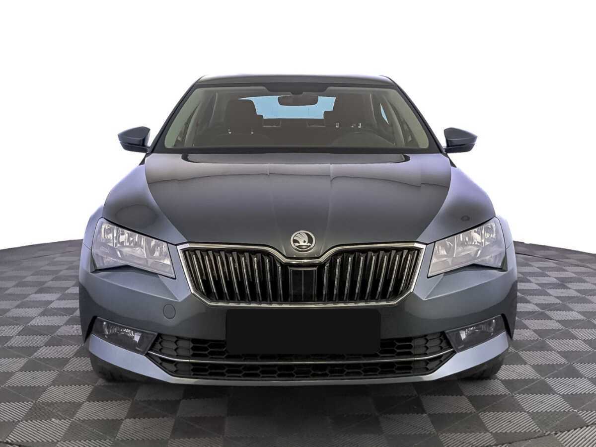 Skoda Superb 2019 года с пробегом. Фото: #1