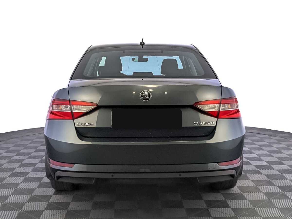 Skoda Superb 2019 года с пробегом. Фото: #5