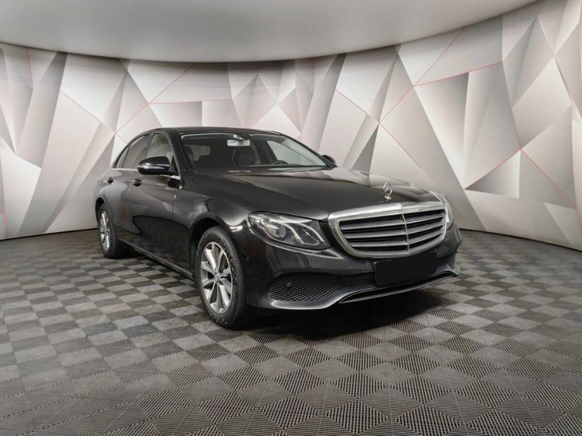 Mercedes-Benz E-Класс 2016 года с пробегом. Фото: #2