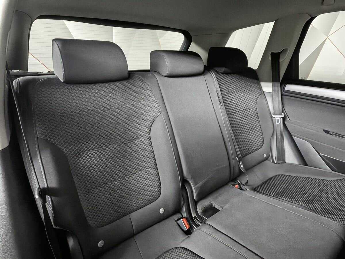 Volkswagen Touareg 2012 года с пробегом. Фото: #11