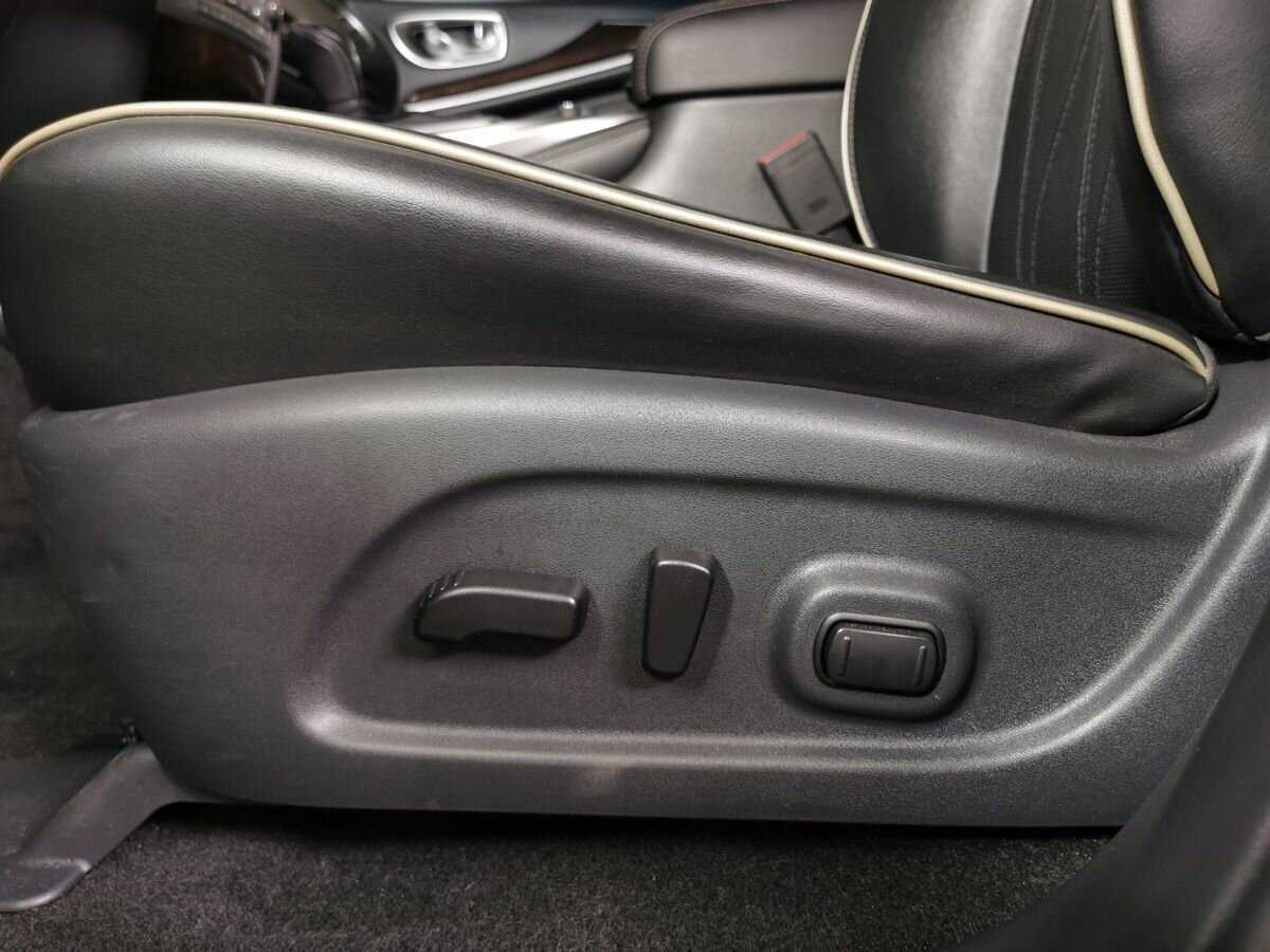 Infiniti QX60 2017 года с пробегом. Фото: #16