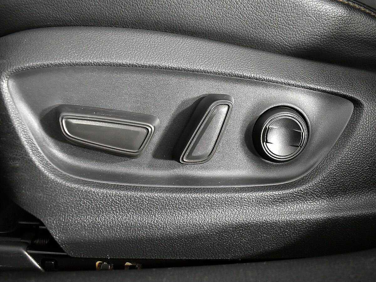 Toyota Camry 2019 года с пробегом. Фото: #16