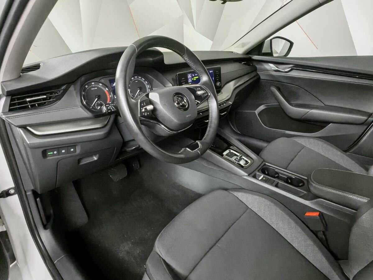Skoda Octavia 2021 года с пробегом. Фото: #13