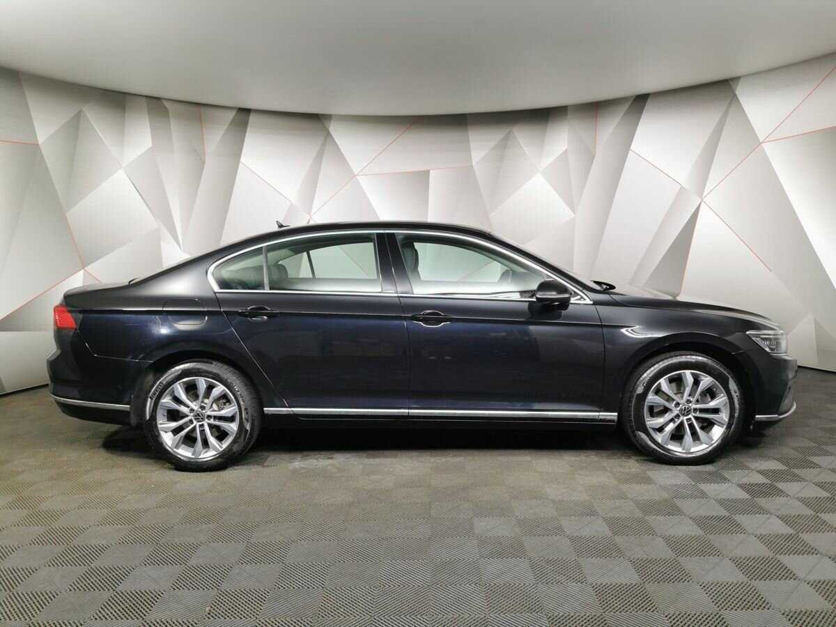 Volkswagen Passat 2021 года с пробегом. Фото: #5