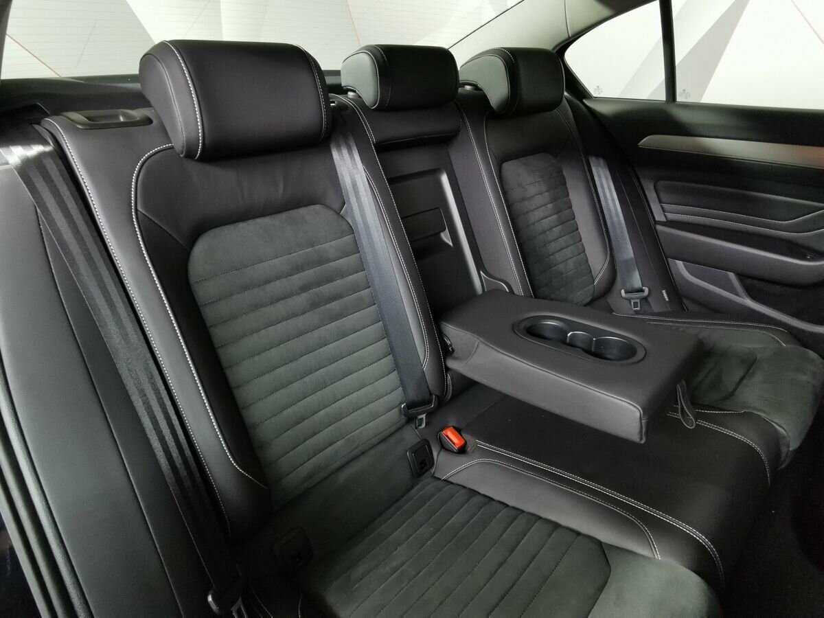 Volkswagen Passat 2021 года с пробегом. Фото: #11