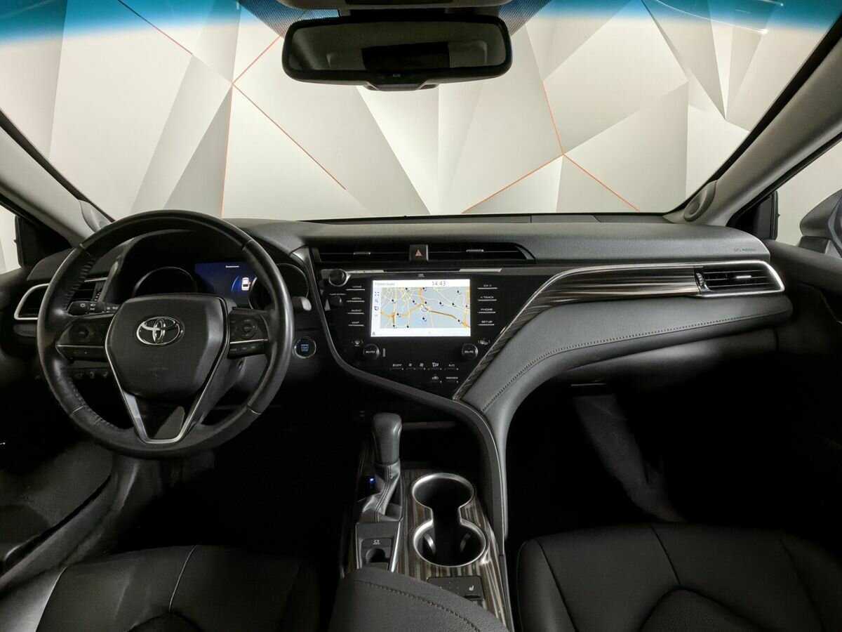 Toyota Camry 2020 года с пробегом. Фото: #9