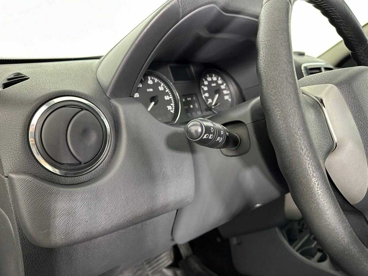 Б/У Ниссан Террано 2015 года. Фото: #8