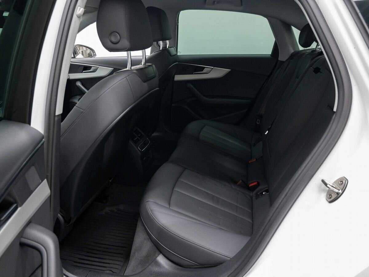 Audi A4 2020 года с пробегом. Фото: #8