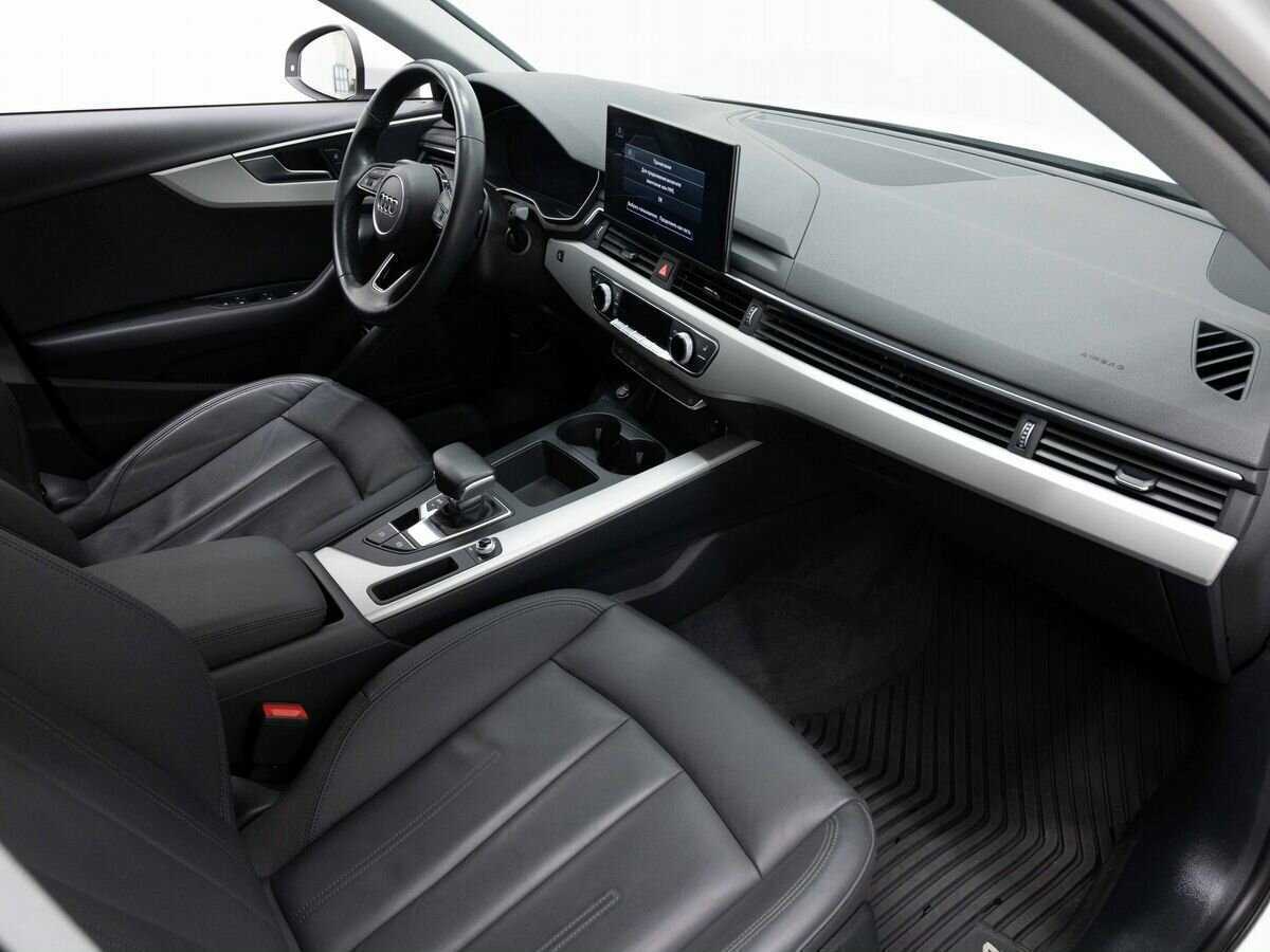 Audi A4 2020 года с пробегом. Фото: #10